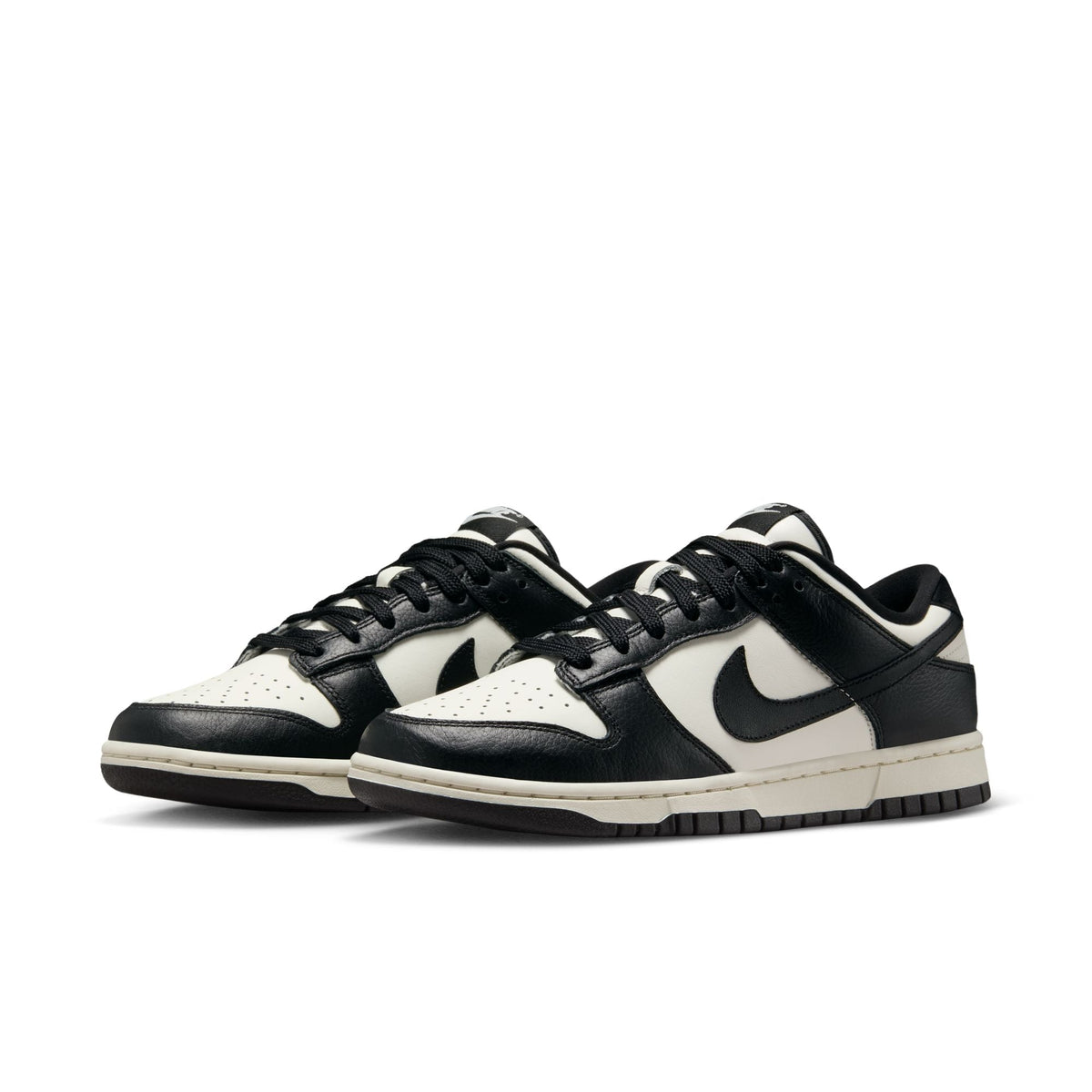 W Nike Dunk Low "Cherry Charm" - HQ7487-100